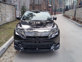2019 Toyota Harrier III (XU60) Рестайлинг, чёрный, 3000000 рублей, вид 3