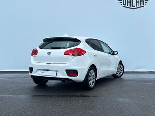 2018 Kia Ceed II Рестайлинг, белый, 1350000 рублей, вид 5