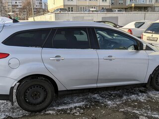 2018 Ford Focus III Рестайлинг, серебристый, 1273572 рублей, вид 4