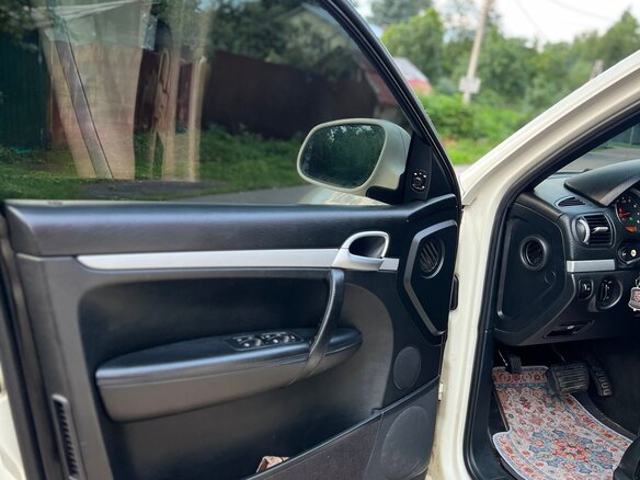 2004 Porsche Cayenne I (955), белый, 930000 рублей - вид 16