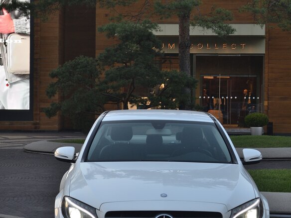 2015 Mercedes-Benz C-Класс 180 IV (W205), белый - вид 2