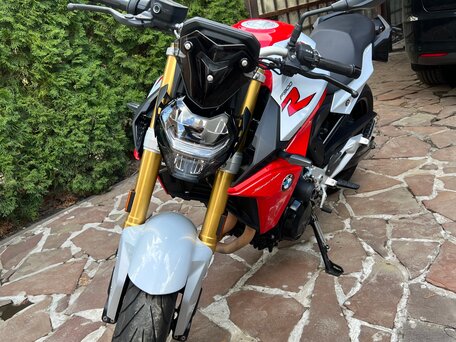 2020 BMW F 900 R, красный, 777000 рублей, вид 1