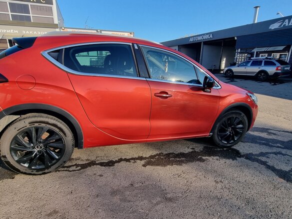 2016 DS 4 Crossback I Рестайлинг, оранжевый, 1350000 рублей - вид 2