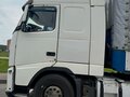 2010 Volvo FH, белый, 3999999 рублей - вид 2