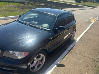 2008 BMW 1 серии 116i I (E81/E82/E87/E88) Рестайлинг, чёрный, 700000 рублей, вид 1
