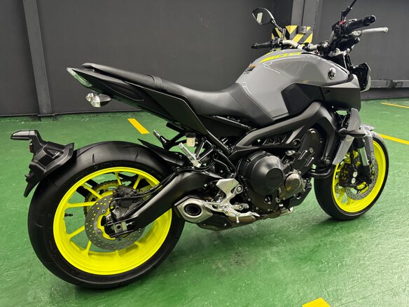 2018 Yamaha MT-09 (FZ-09), серый, 875000 рублей - вид 18