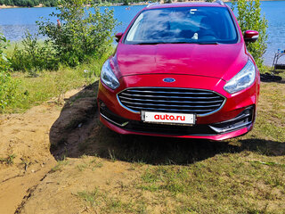 2020 Ford Galaxy III Рестайлинг, красный, 2400000 рублей, вид 4