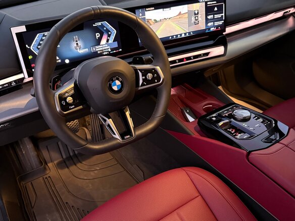2025 BMW 5 серии Long 530Li VIII (G60/G61/G68), синий, 7700000 рублей - вид 13