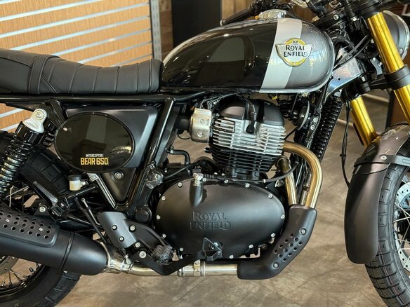 2026 Royal Enfield Bear 650, чёрный, 737000 рублей - вид 9