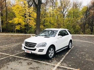 2010 Mercedes-Benz M-Класс 350 II (W164) Рестайлинг, белый, 1325000 рублей, вид 4