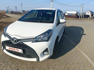 2016 Toyota Vitz III (XP130) Рестайлинг, белый, 1000000 рублей, вид 1