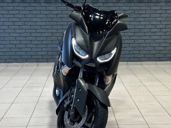 2019 Yamaha XMAX, чёрный - вид 2