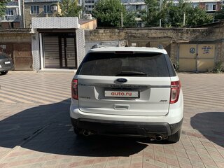 2015 Ford Explorer V, белый, 2700000 рублей, вид 3