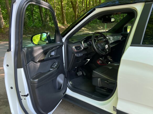 2020 Chevrolet TrailBlazer III, белый, 2200000 рублей - вид 23