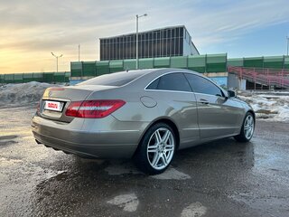 2010 Mercedes-Benz E-Класс 200 5G-Tronic IV (W212, S212, C207), бежевый, 1400000 рублей, вид 2