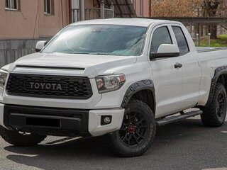 2018 Toyota Tundra Long Bed II Рестайлинг, белый, 6100000 рублей, вид 3