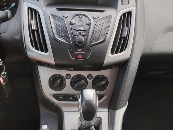 2013 Ford Focus III, белый, 800000 рублей - вид 19