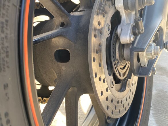 2014 Yamaha MT-09 (FZ-09), оранжевый, 700000 рублей - вид 16