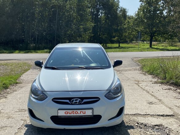 2011 Hyundai Solaris I, белый, 670000 рублей - вид 8
