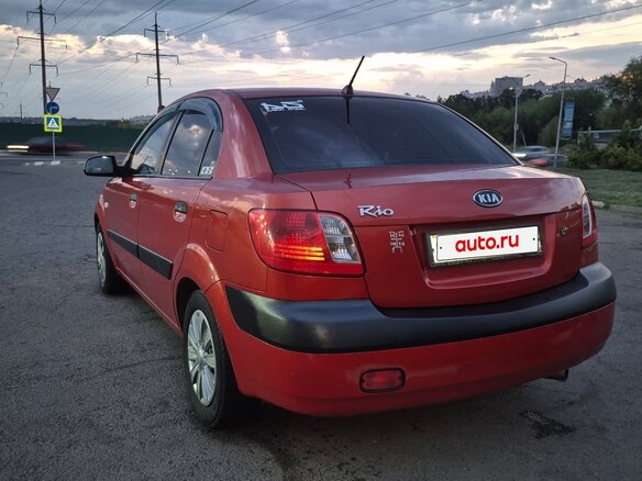 2006 Kia Rio II, красный, 550000 рублей - вид 5