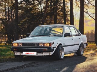 1986 Toyota Carina III (A60), белый, 400000 рублей, вид 1