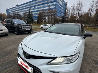 2021 Toyota Camry VIII (XV70) Рестайлинг, белый, 3300000 рублей, вид 4