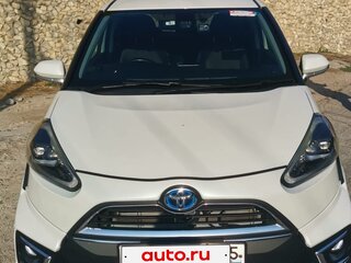 2018 Toyota Sienta II, белый, 1850000 рублей, вид 3
