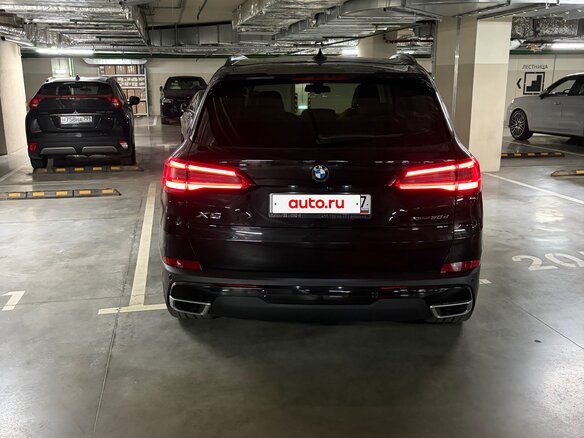 2019 BMW X5 30d IV (G05/G18), чёрный, 7700000 рублей - вид 3