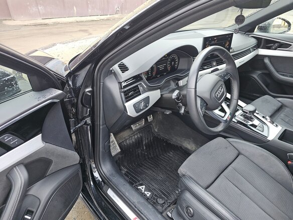 2021 Audi A4 45 TFSI V (B9) Рестайлинг, чёрный, 4100000 рублей - вид 5