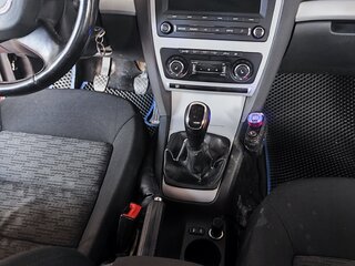 2011 Skoda Octavia II (A5) Рестайлинг, красный, 700000 рублей, вид 3