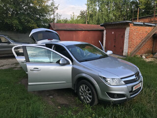 2014 Opel Astra H Рестайлинг, серебристый, 765000 рублей, вид 3