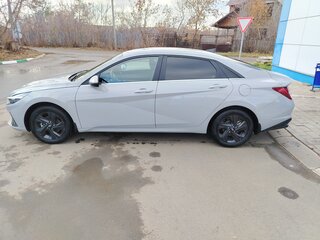 2023 Hyundai Elantra VII (CN7) Рестайлинг, серый, 2400000 рублей, вид 4
