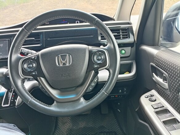 2020 Honda Stepwgn Spada V Рестайлинг, серый, 2325000 рублей - вид 9