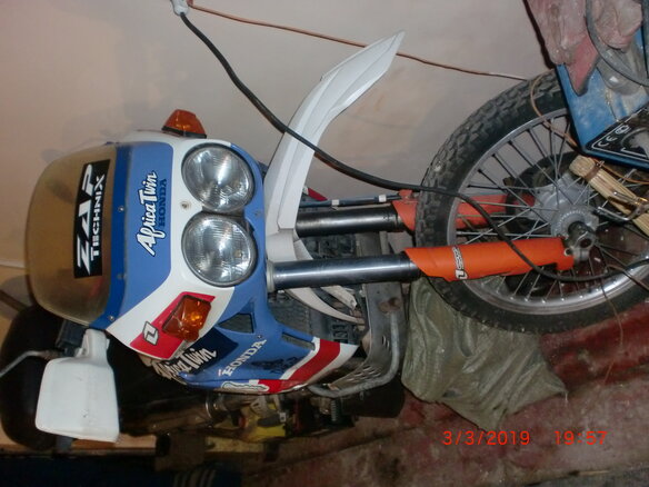 1990 Honda XRV 750 Africa Twin, белый, 300000 рублей - вид 7