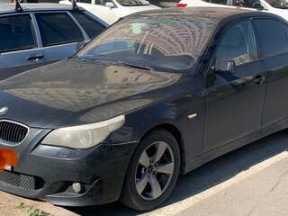 2004 BMW 5 серии 530i V (E60/E61), чёрный, 650000 рублей, вид 2