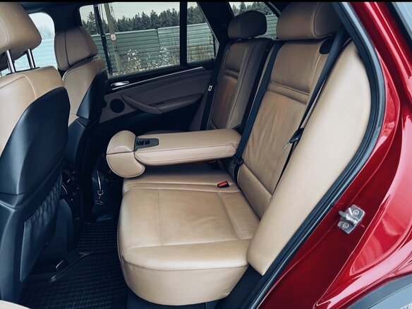 2010 BMW X5 30i II (E70), красный, 1750000 рублей - вид 20