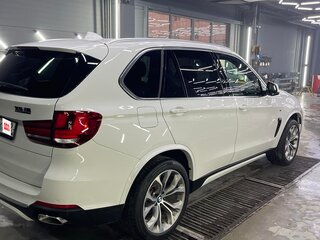 2018 BMW X5 35i III (F15), белый, 3999990 рублей, вид 2