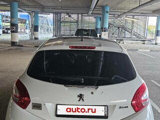 2013 Peugeot 208 I, белый, 450000 рублей, вид 2