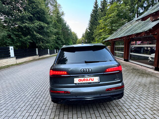 2020 Audi Q7 45 TDI II (4M) Рестайлинг, серый, 7250000 рублей, вид 5