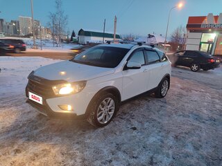 2019 Lada (ВАЗ) Vesta SW Cross I, белый, 1100000 рублей, вид 2