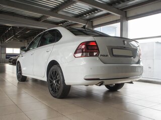 2019 Volkswagen Polo V Рестайлинг, белый, 1199000 рублей, вид 4