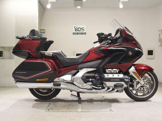 2018 Honda GL 1800 Gold Wing, пурпурный, 2000000 рублей, вид 3