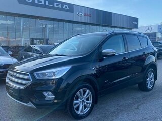 2018 Ford Kuga II Рестайлинг, чёрный, 1490000 рублей, вид 3