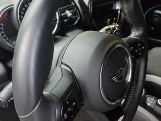 2021 Mini Hatch JCW III (F55/F56) Рестайлинг 2, серый, 3450000 рублей, вид 4