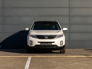 2013 Kia Sorento II Рестайлинг, белый, 2095000 рублей, вид 2