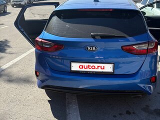 2018 Kia Ceed III, синий, 1750000 рублей, вид 1