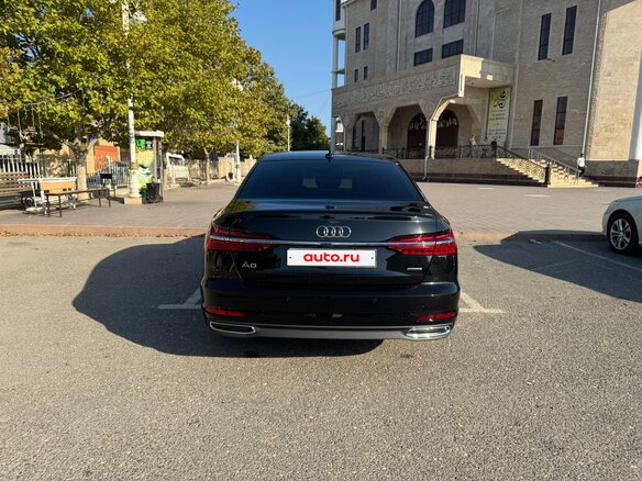 2021 Audi A6 45 TFSI V (C8), чёрный, 4250000 рублей - вид 3
