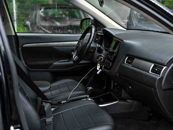 2018 Mitsubishi Outlander III Рестайлинг 2, чёрный, 1745000 рублей - вид 12