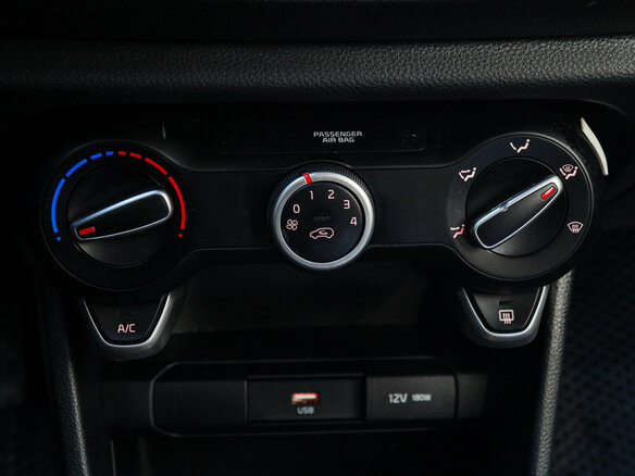 2022 Kia Picanto III Рестайлинг, бежевый - вид 12