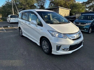 2015 Honda Freed I Рестайлинг 2, белый, 855000 рублей, вид 3